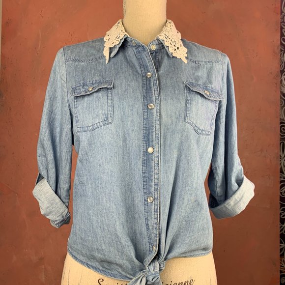 Denim Tie Front Cropped Shirt/Denim Shirt with Lace Collar/Country Style/Boho - Picture 9 of 10